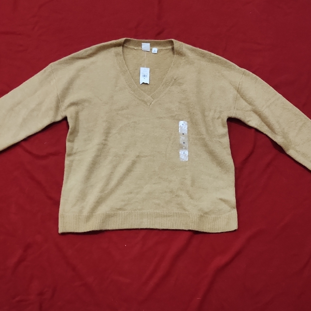 Men's V-Neck Sweater - Camel